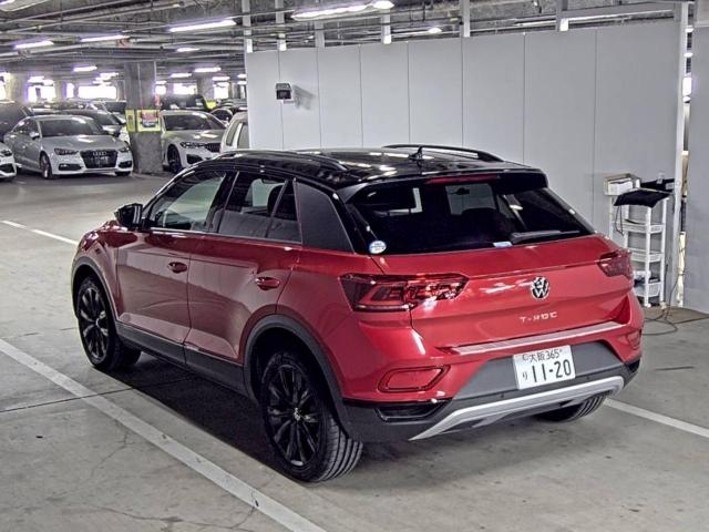 VOLKSWAGEN T-ROC