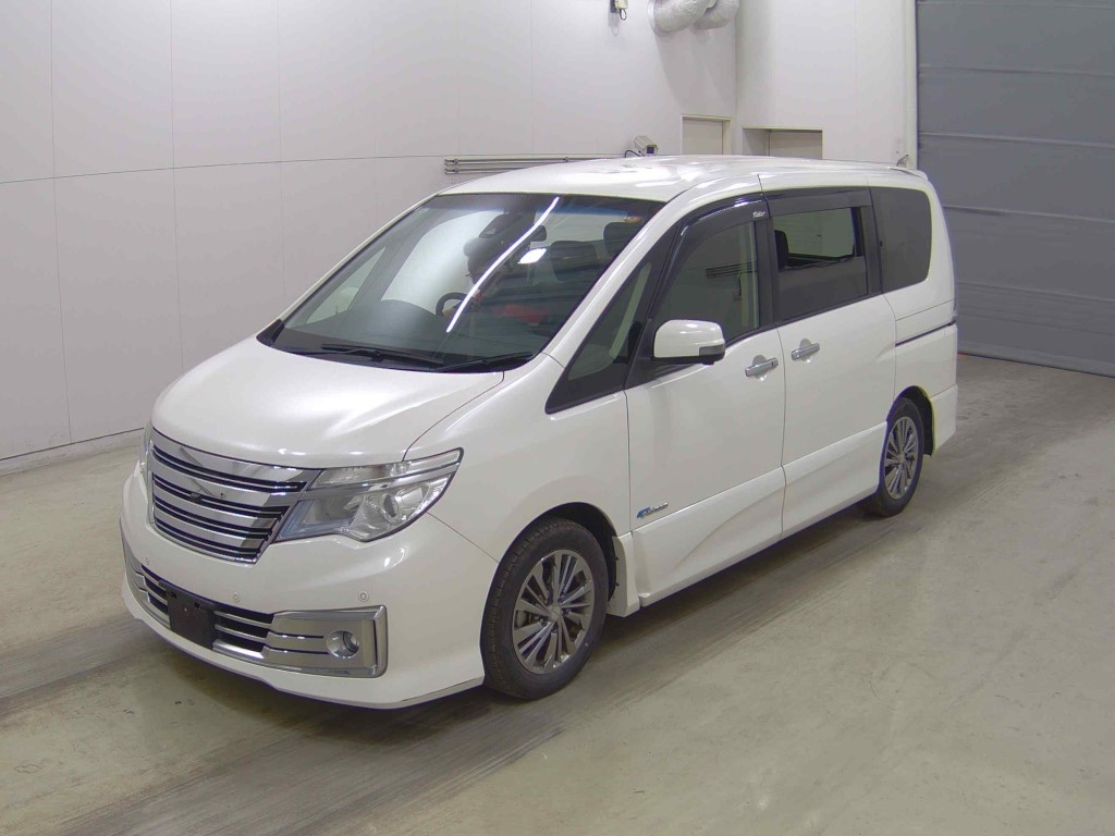 NISSAN SERENA