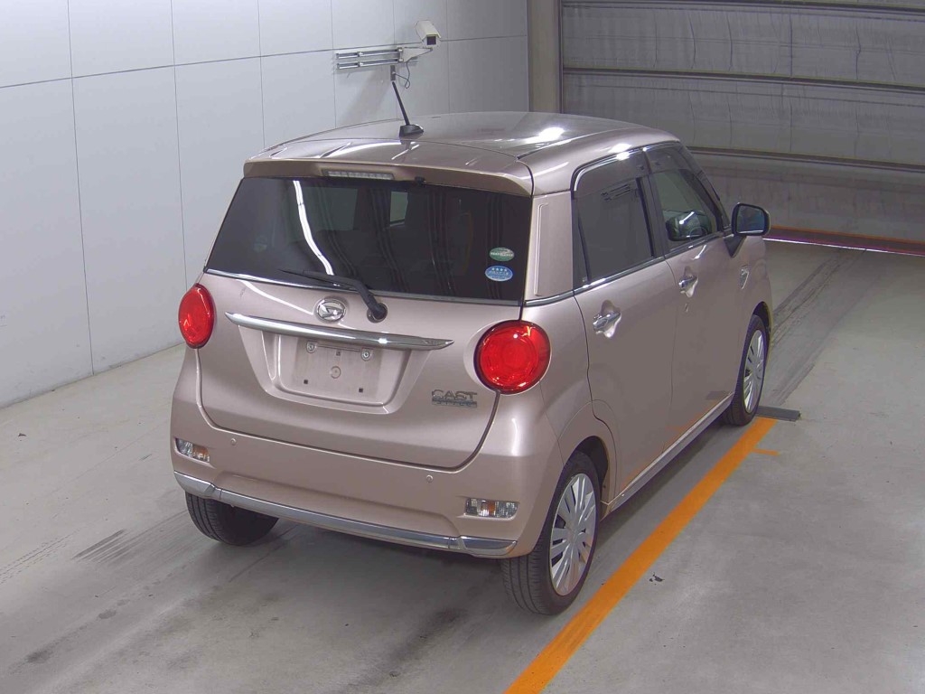 DAIHATSU CAST