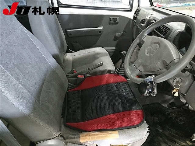 NISSAN CLIPPER