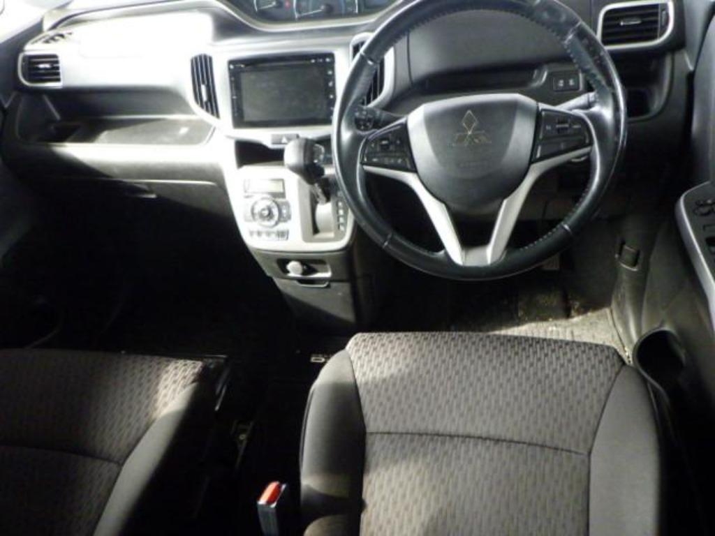 MITSUBISHI DELICA D:2