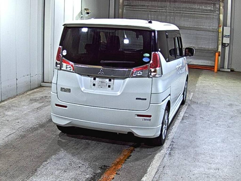 MITSUBISHI DELICA D:2
