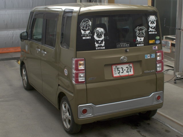 DAIHATSU WAKE