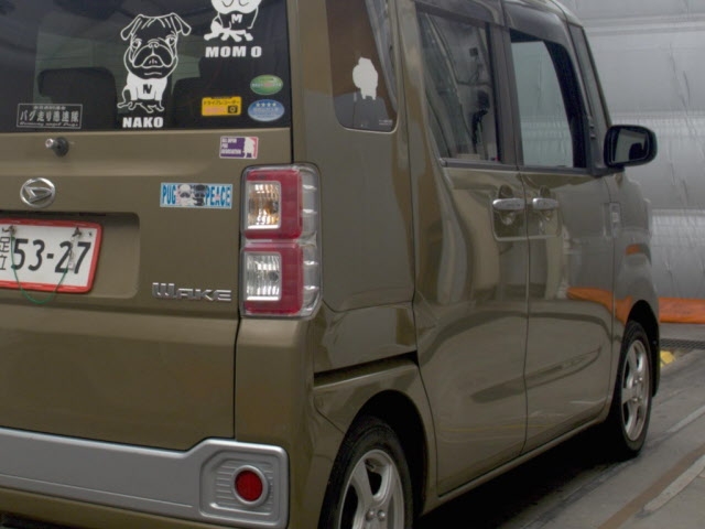 DAIHATSU WAKE