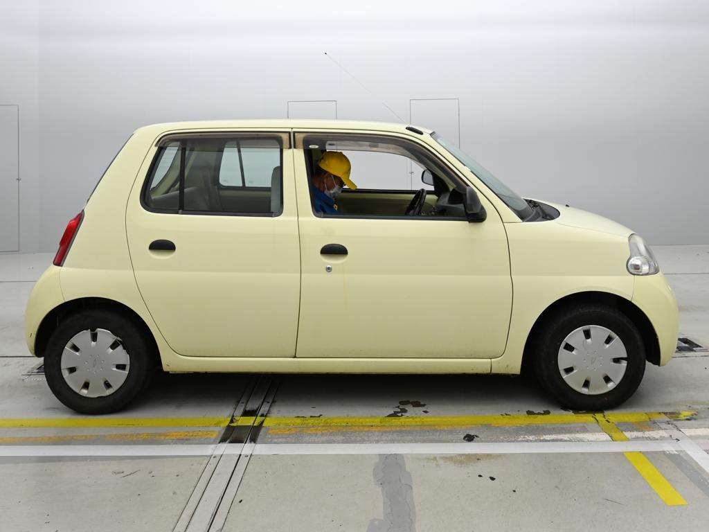DAIHATSU ESSE