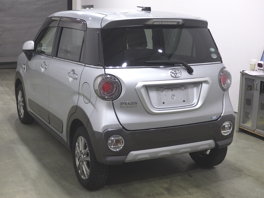 TOYOTA PIXIS JOY