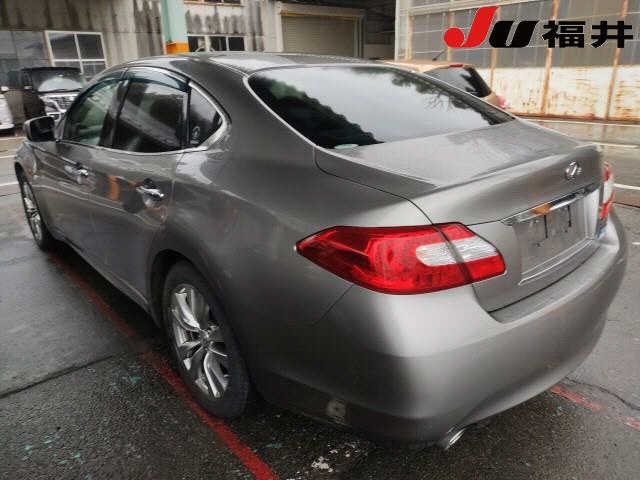 NISSAN FUGA