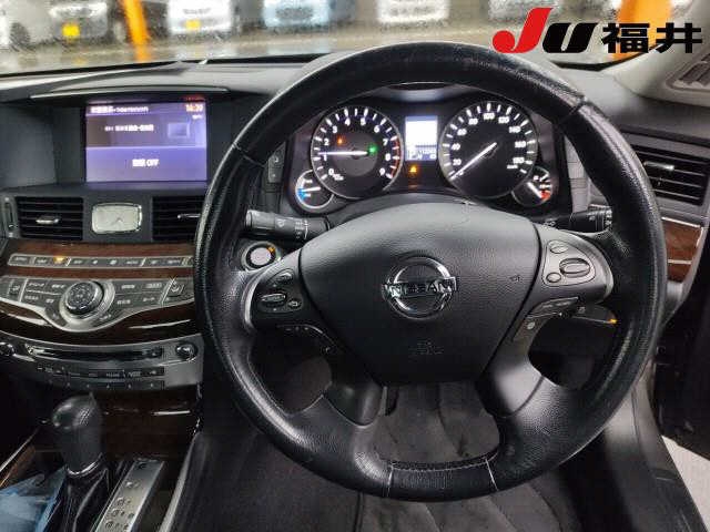 NISSAN FUGA