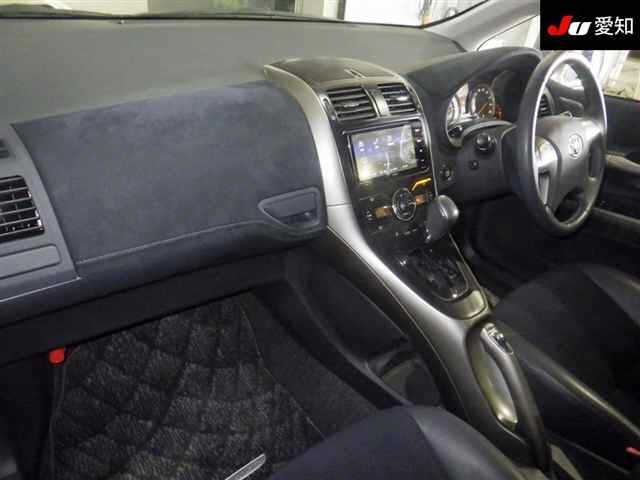 TOYOTA BLADE
