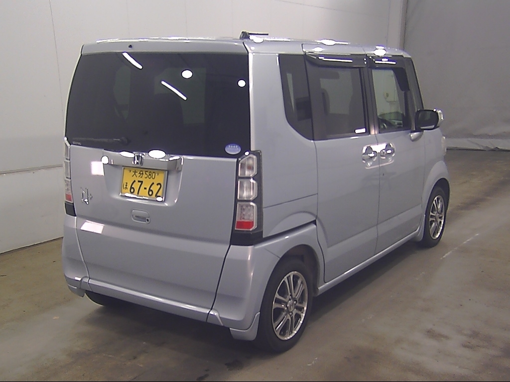 HONDA N-BOX+