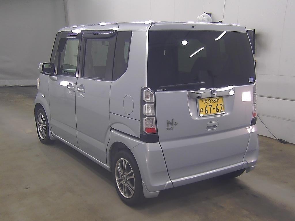 HONDA N-BOX+