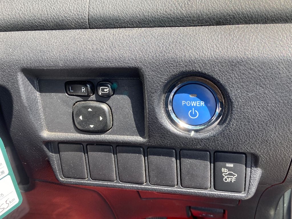TOYOTA SAI