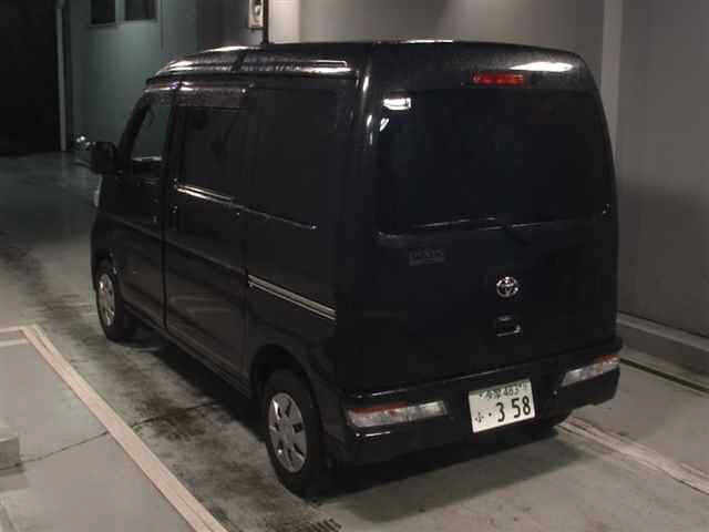 TOYOTA PIXIS VAN