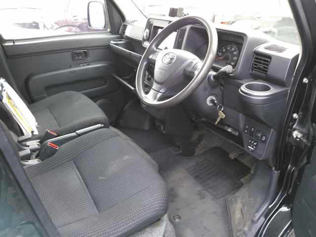 TOYOTA PIXIS VAN