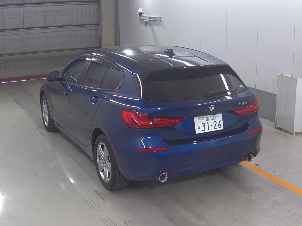 BMW 1-SERIES