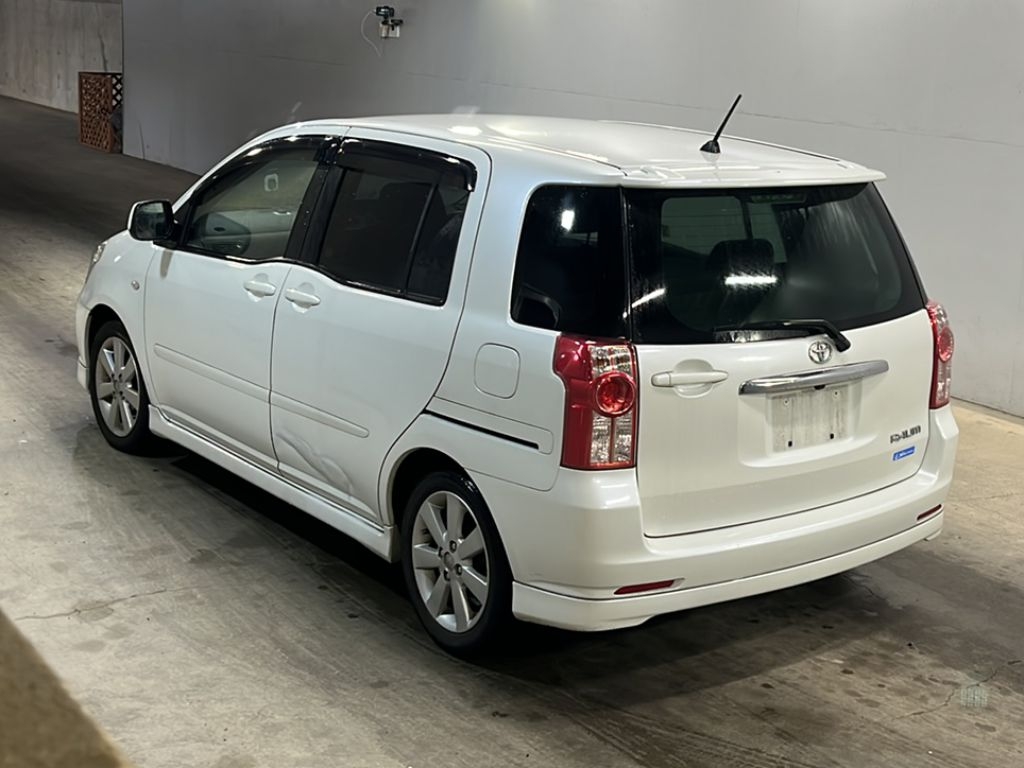 TOYOTA RAUM