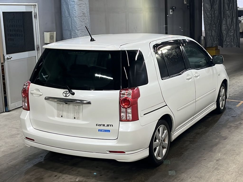 TOYOTA RAUM