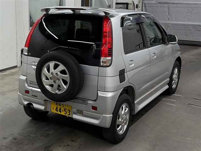 DAIHATSU TERIOS KID