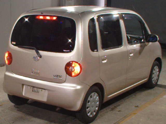 DAIHATSU MOVE LATTE