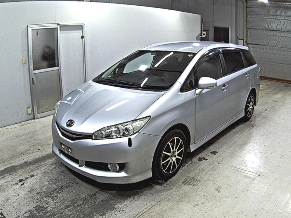 TOYOTA WISH