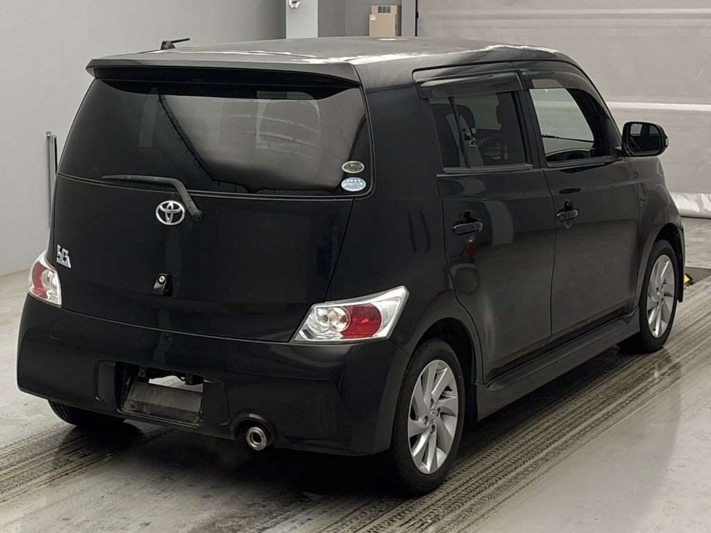 TOYOTA BB