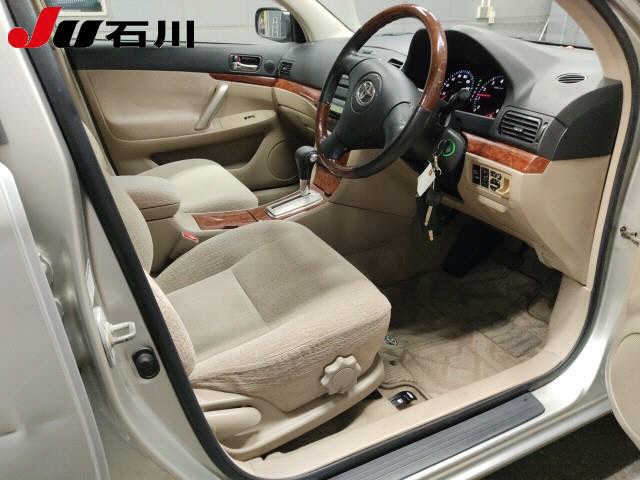 TOYOTA PREMIO