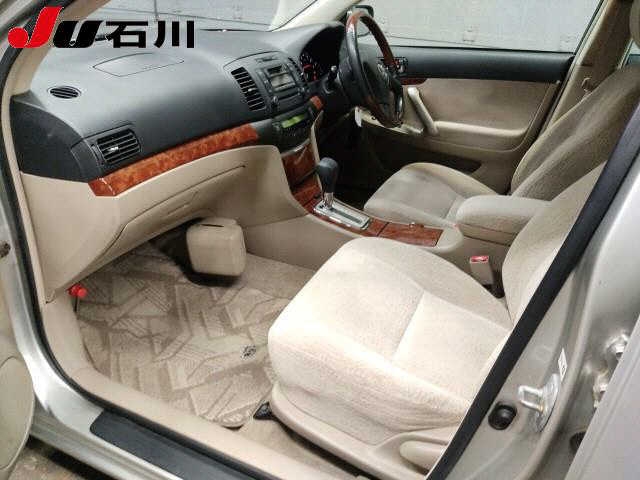 TOYOTA PREMIO