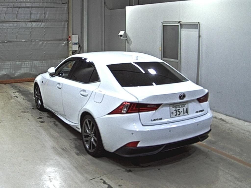 LEXUS IS300H