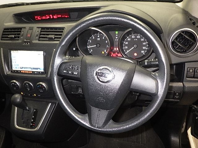 NISSAN LAFESTA