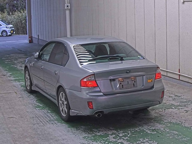 SUBARU LEGACY B4