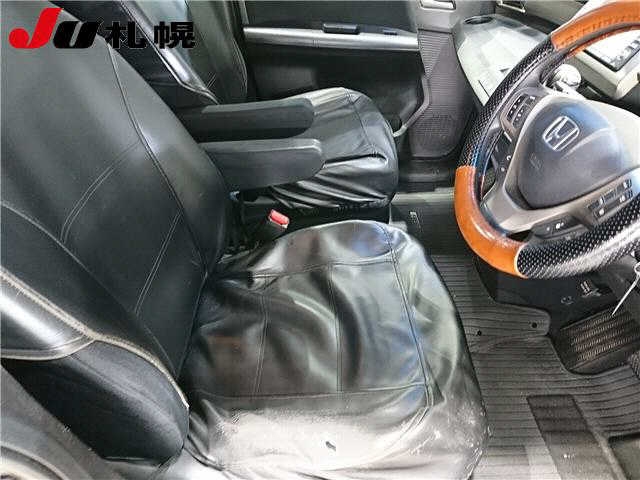 HONDA FREED SPIKE