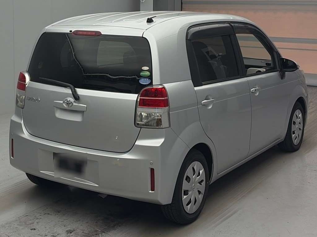TOYOTA SPADE