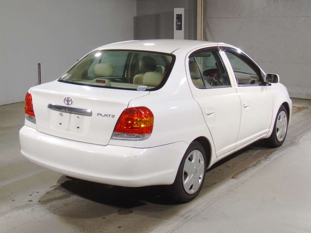 TOYOTA PLATZ