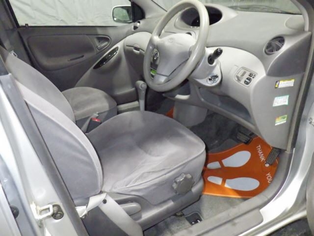 TOYOTA PLATZ
