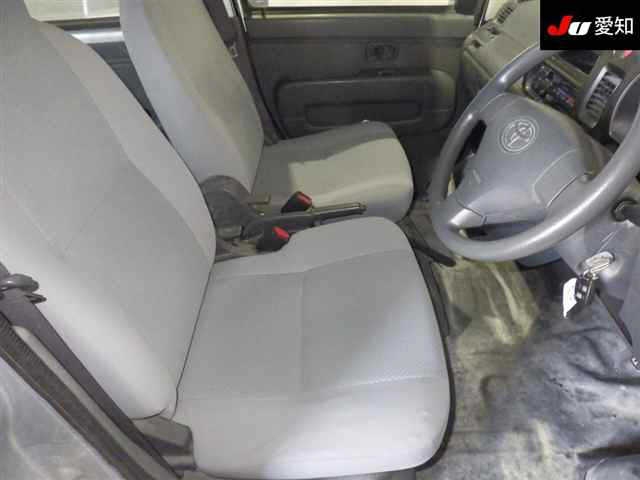 TOYOTA PIXIS VAN