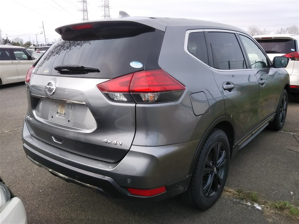 NISSAN X-TRAIL
