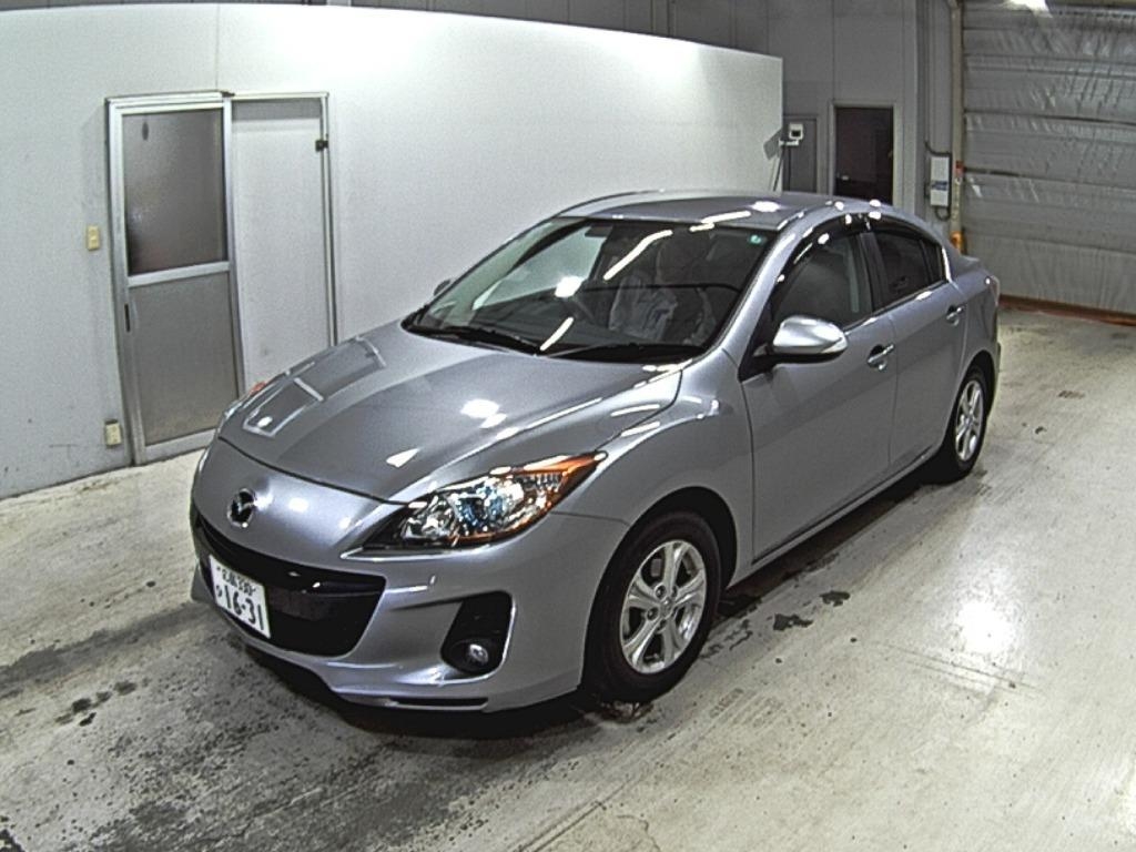MAZDA AXELA