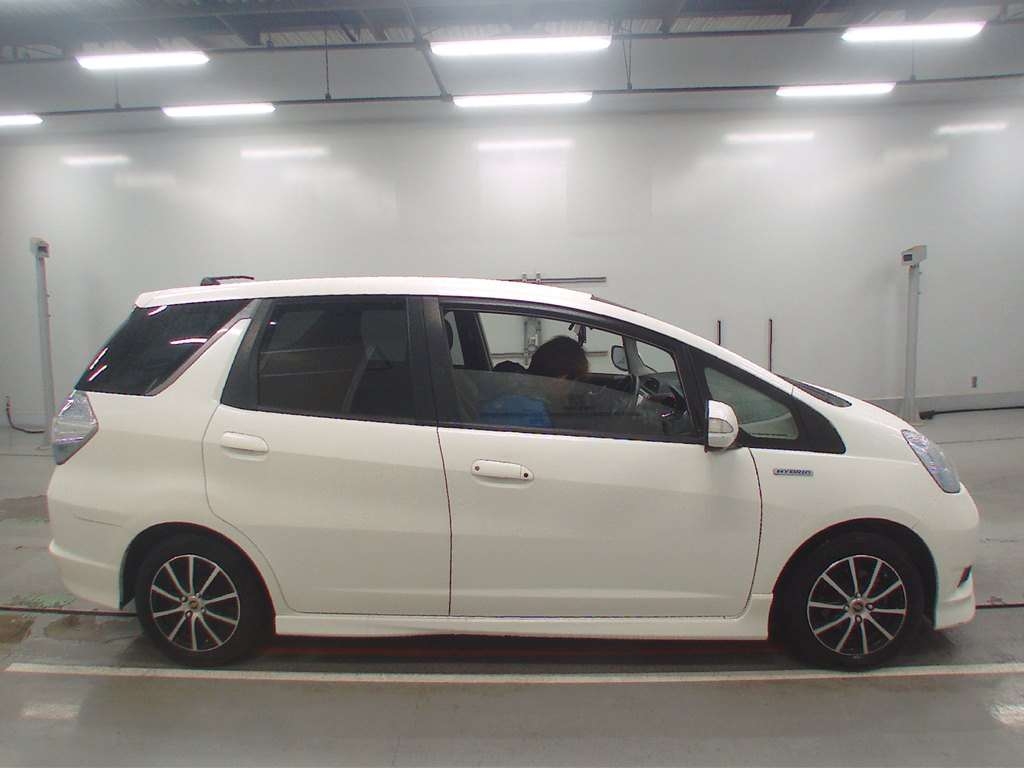 HONDA FIT SHUTTLE