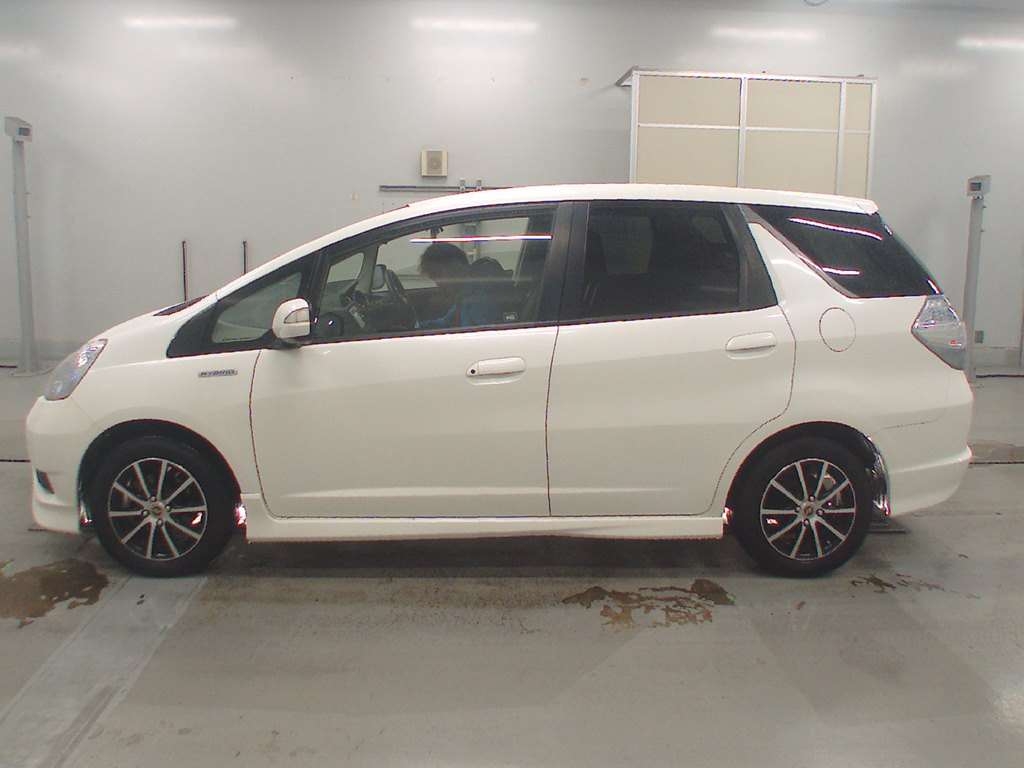 HONDA FIT SHUTTLE