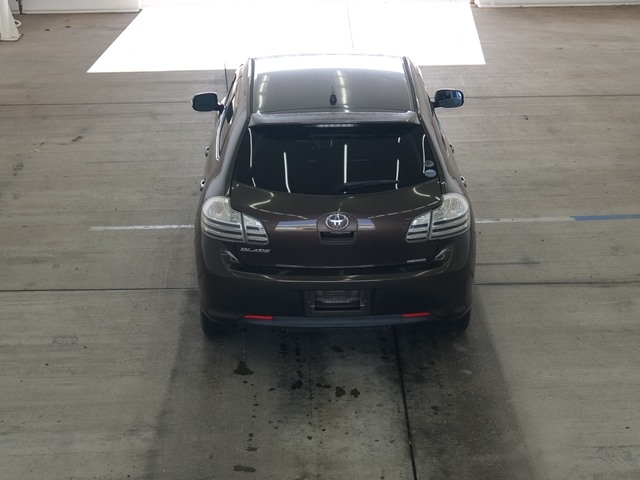 TOYOTA BLADE