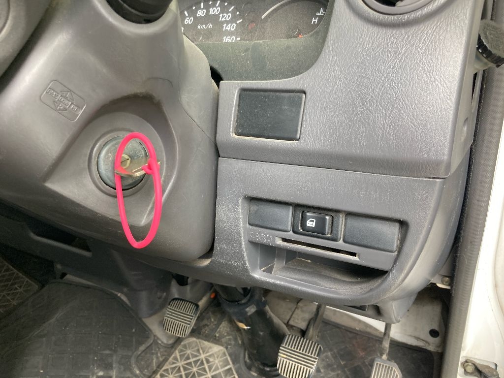 NISSAN CARAVAN