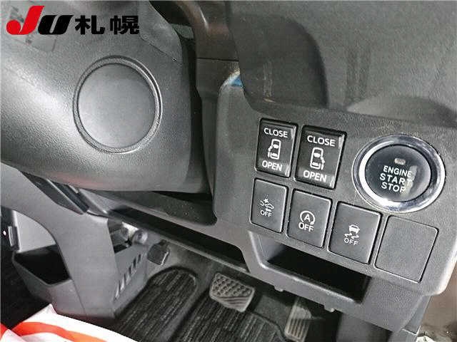 TOYOTA PIXIS MEGA