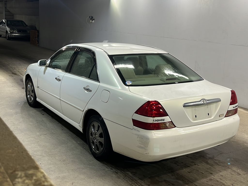 TOYOTA MARK II