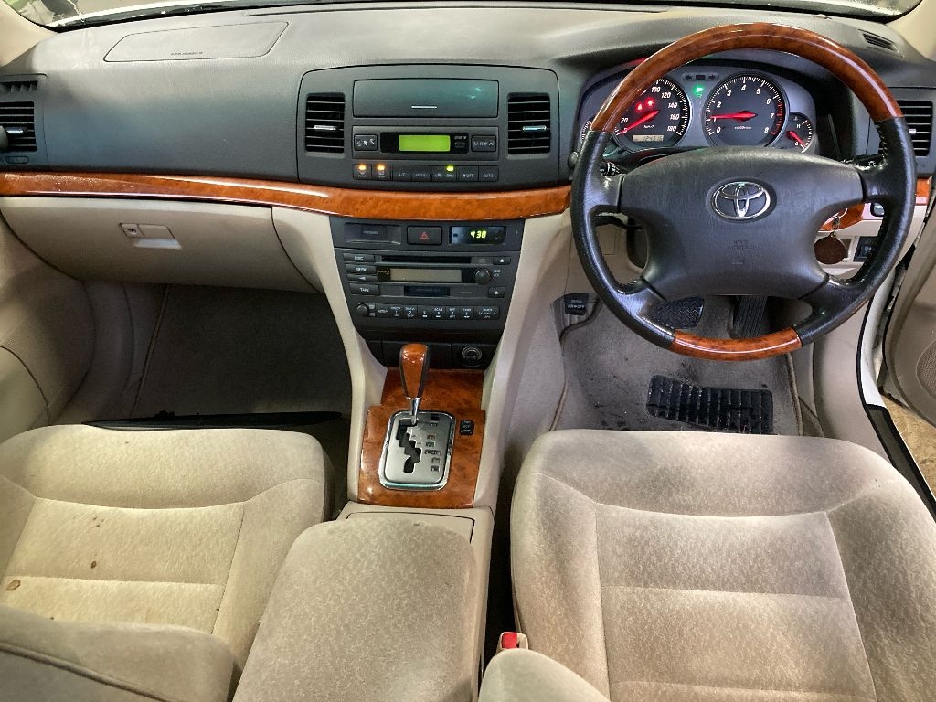 TOYOTA MARK II