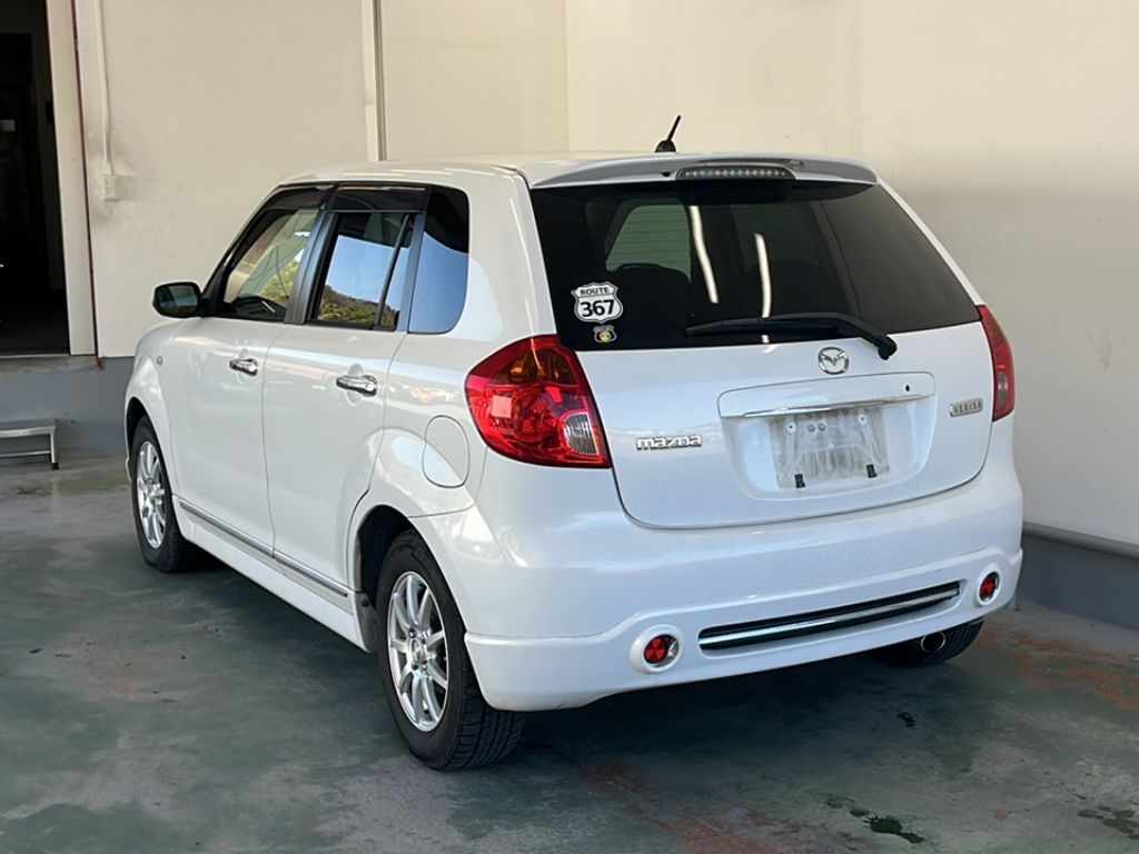 MAZDA VERISA