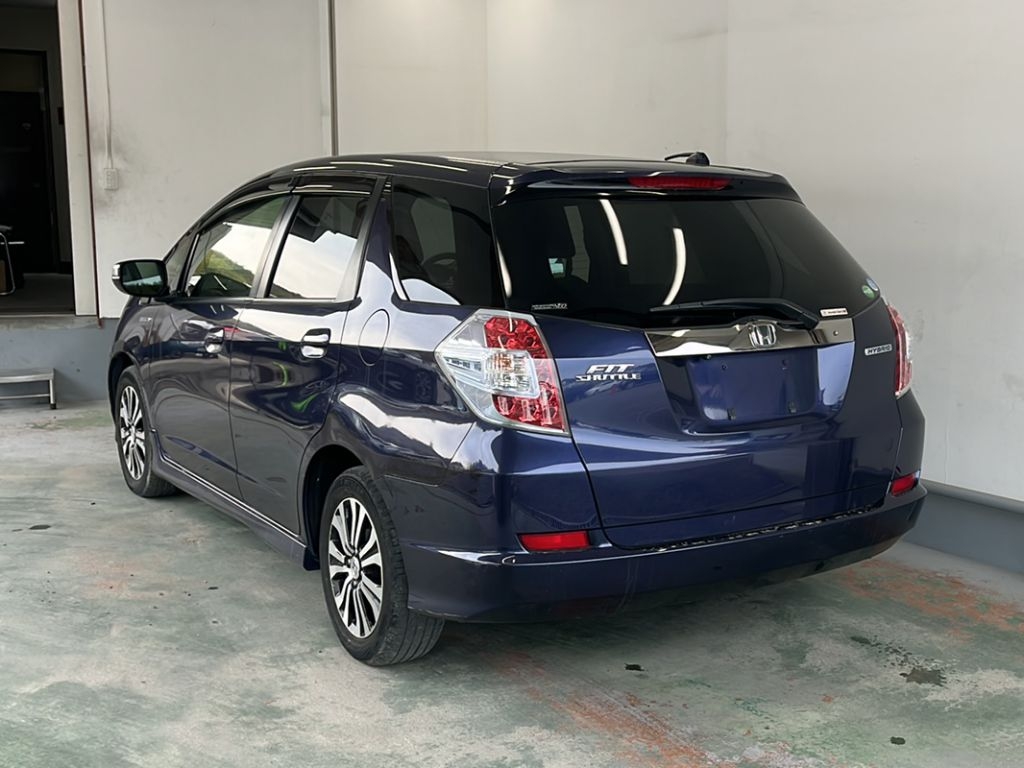HONDA FIT SHUTTLE
