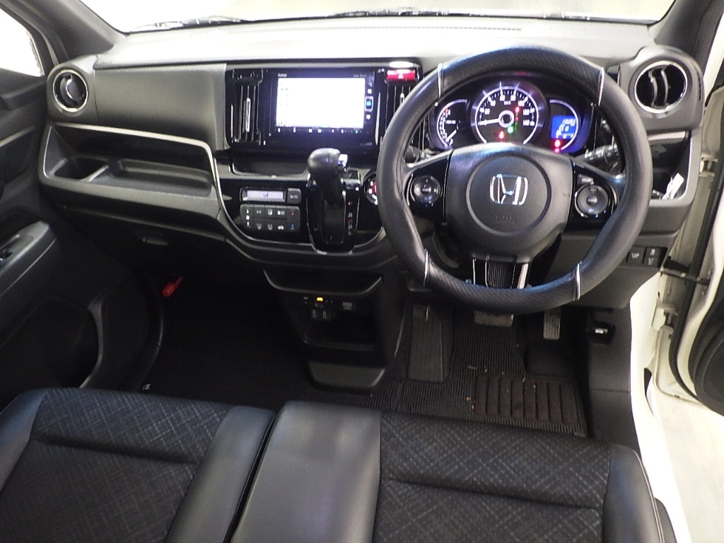 HONDA N-WGN