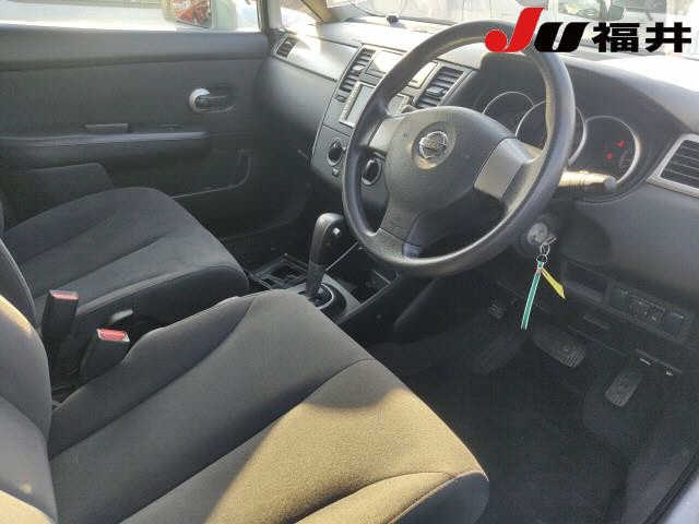 NISSAN TIIDA LATIO