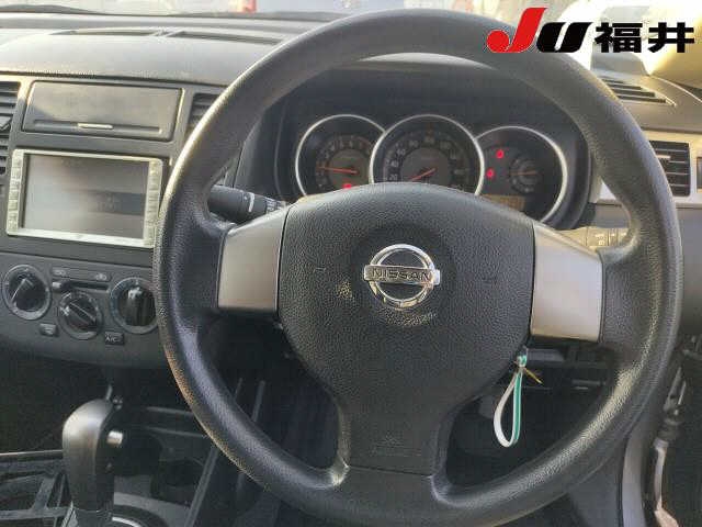 NISSAN TIIDA LATIO
