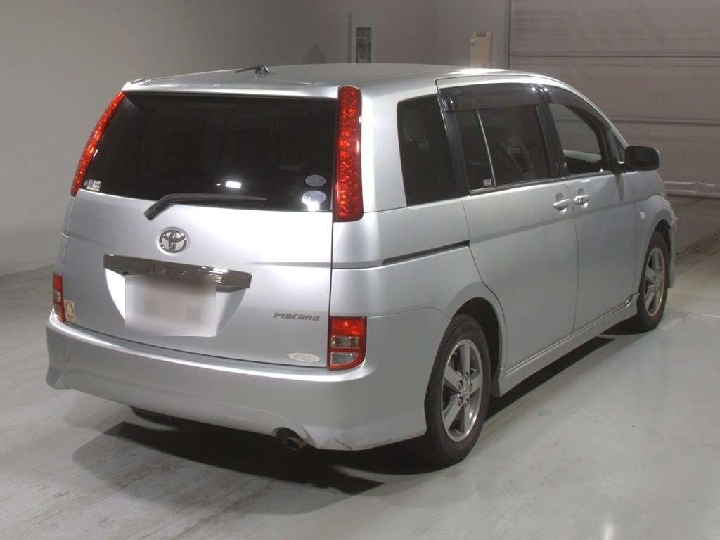 TOYOTA ISIS